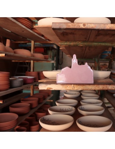 Església de Cadaqués en ceràmica buganvília de Sabotigueta