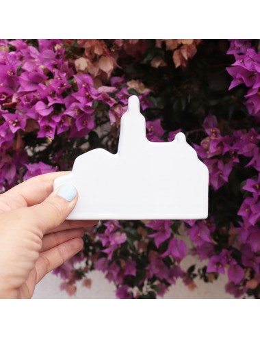 Iglesia  de Cadaqués de cerámica blanca de Sabotigueta