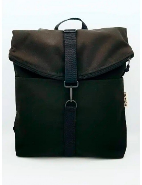 Mochila icónic negra con cremallera