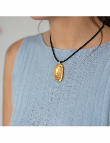 Collaret negre Sabateta de Mar daurat Sabotigueta