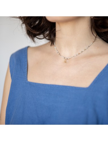 Collar con minerales y cola de ballena dorada